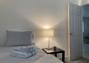 2 bedrooms, desk, free WiFi, bed sheets