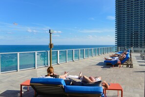 Terrace/patio - Luxury Condo at Hollywood Beach (Hollywood)