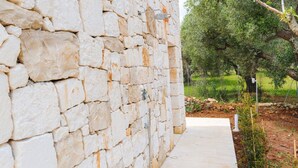 Property grounds - Modern villa with private pool: the ideal destination for your holidays (Carovigno)