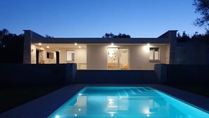 Pool - Modern villa with private pool: the ideal destination for your holidays (Carovigno)