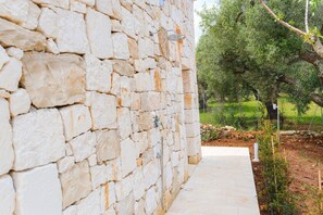 Property grounds - Modern villa with private pool: the ideal destination for your holidays (Carovigno)