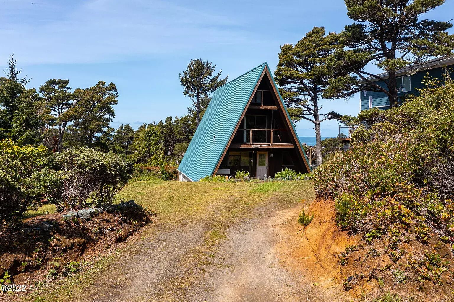 Oceanview A-Frame Cabin  - Iconic 70's Architecture by the Sea
