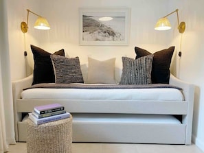 4 quartos, ferros/tábuas de passar roupa, berço de viagem, Wi-Fi