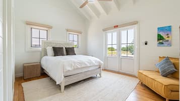 3 bedrooms, iron/ironing board, travel cot, free WiFi