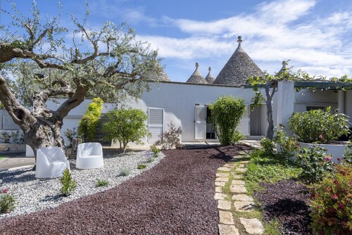 GuestHost - Grecla trullo with pool and parking space