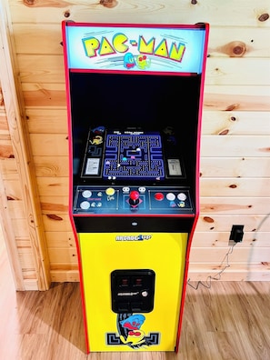 Spielezimmer