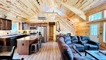 Smart TV, fireplace, video games, table tennis