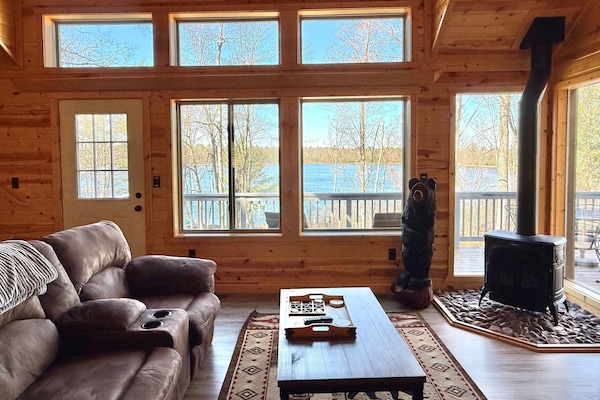 Smart TV, fireplace, video games, table tennis