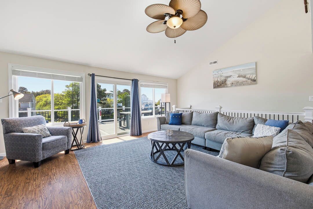 Coastal Breeze | 1890 Ft To The Beach | Private Pool, Hot Tub, And Dog Friendly - Virginia Beach, VA