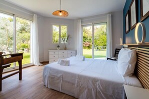 4 bedrooms, iron/ironing board, travel crib, WiFi