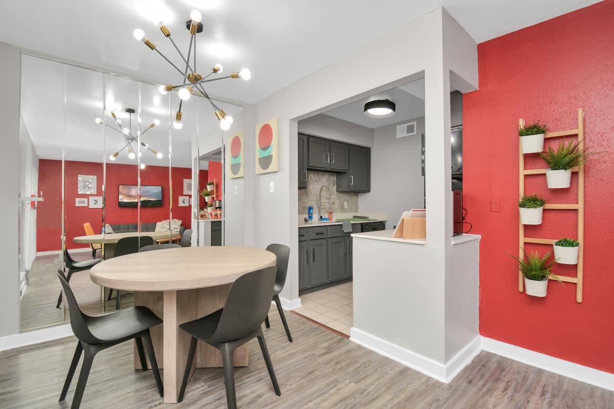 Standard Apartment | Dining room