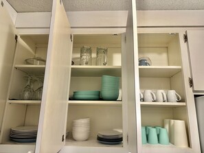 2 Schlafzimmer, Schreibtisch, Bügeleisen/Bügelbrett, WLAN