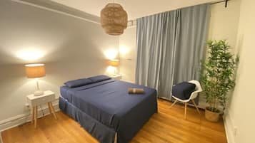 3 slaapkamers, een strijkplank/strijkijzer, gratis wifi, beddengoed