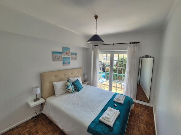 3 makuuhuonetta, silitysrauta/-lauta, vauvan matkasänky, ilmainen Wi-Fi