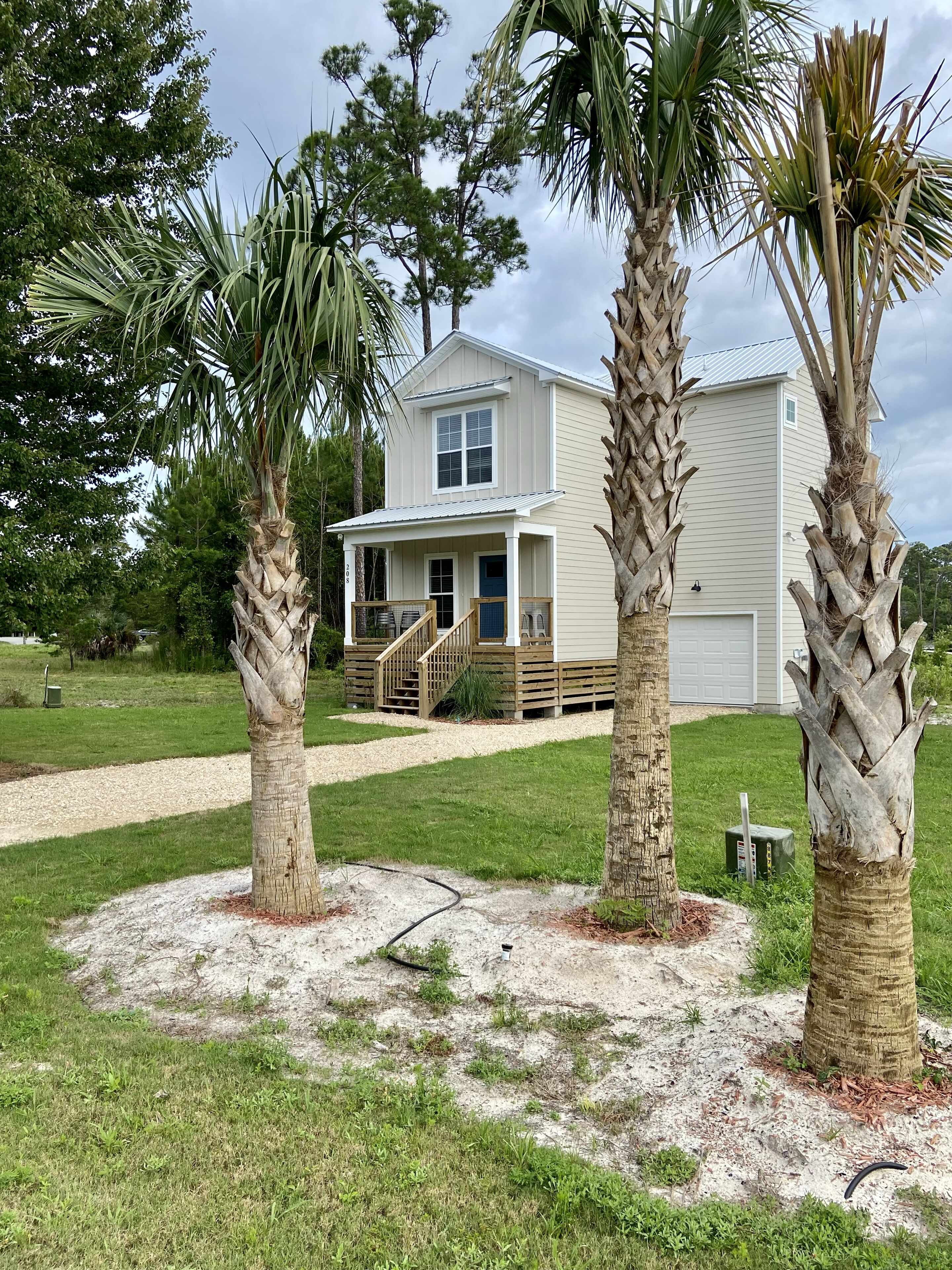 FRESHWATER LAKE, BEACH, MARINA, FISHING, NATURE HIKING, THIS HOME HAS IT ALL!
