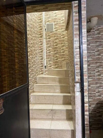 Studio Propre Avec Garage à Valmascort Annaba
