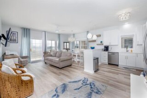 智能电视、电子游戏、立体声音响