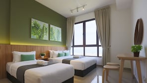 Premium appartement, 2 slaapkamers, toegang tot zwembad, uitzicht op zee | Lakens van Egyptisch katoen, luxe beddengoed, een bureau