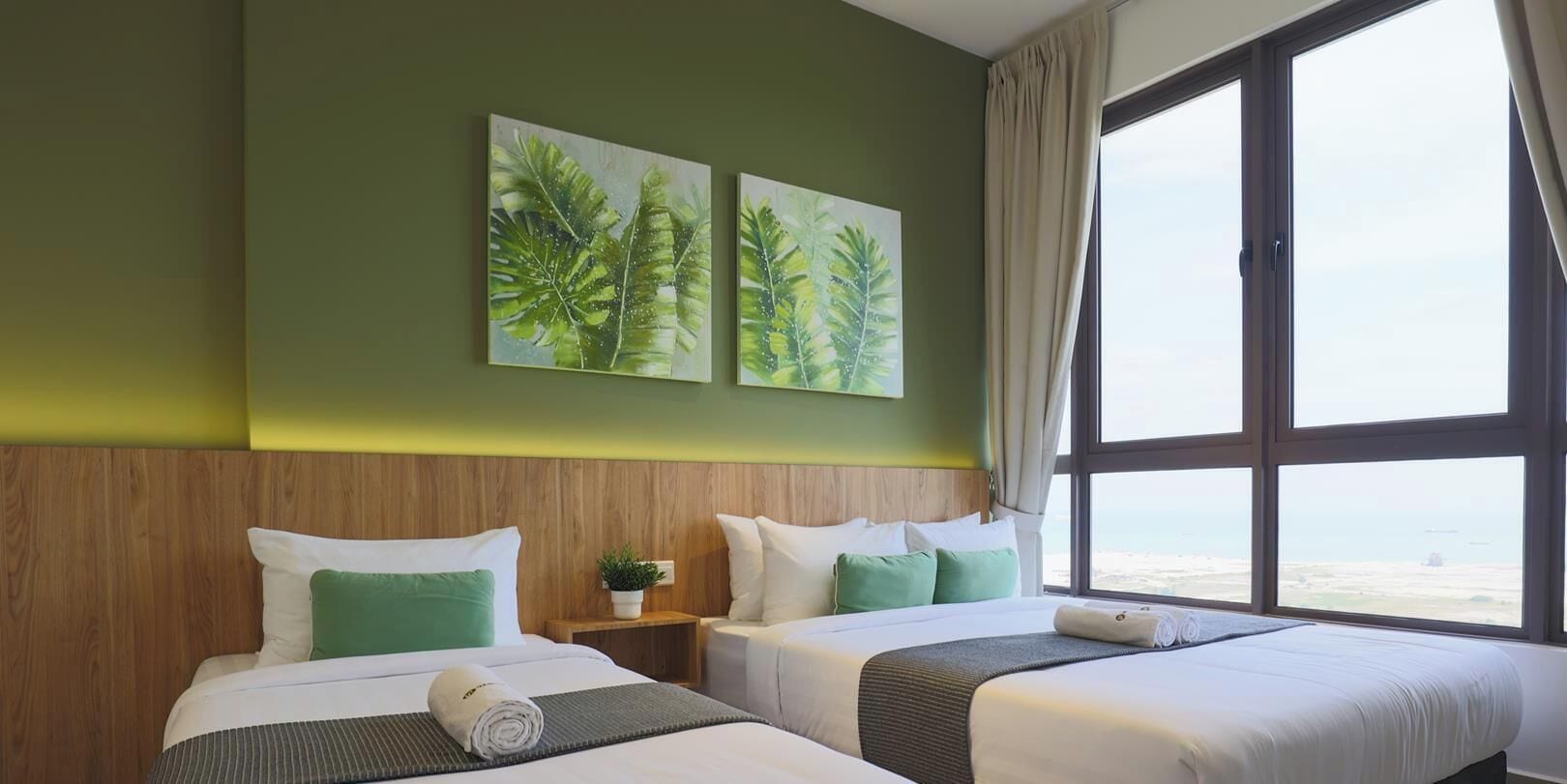Egyptian cotton sheets, premium bedding, desk, laptop workspace