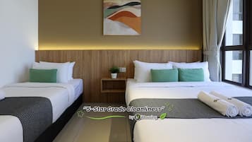 Premium Apartment, 2 Bedrooms, Pool Access, Sea View | Egyptian cotton sheets, premium bedding, desk, laptop workspace