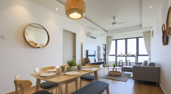 Premium Apartment, 2 Bedrooms, Pool Access, Sea View | Living area | 55-inch Smart TV with digital channels, TV, Netflix - Bali Deluxe Melaka By I Housing  (Malacca City)