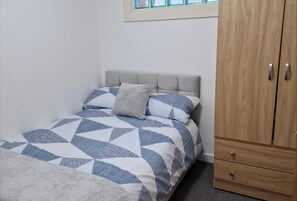 2 Schlafzimmer, Bügeleisen/Bügelbrett, WLAN, Bettwäsche