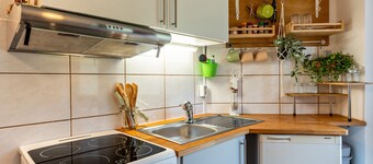 Holiday Apartment "Haus Am Waldrand" with Mountain View, Private Terrace & Wi-Fi