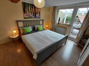 3 chambres, fer et planche à repasser, Wi-Fi gratuit, draps fournis