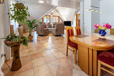 Holiday Apartment 'Studio Eva' with Balcony & Wi-Fi