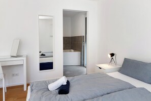 3 bedrooms, free WiFi, bed sheets