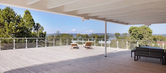 Appartement "Seesehnsucht Höri" avec vue sur le lac, terrasses et Wi-Fi