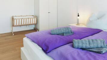 3 habitaciones, wifi gratis y ropa de cama
