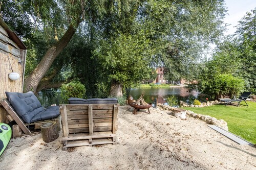 Apartment am Parksee mit Seezugang.    