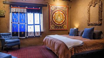 2 bedrooms, iron/ironing board, travel crib, free WiFi