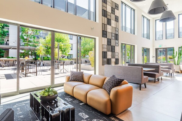 Interior - Dreamy Santa Clara 1BR w/ Pool, Gym & W/D, nr Costco, by Blueground (Santa Clara)