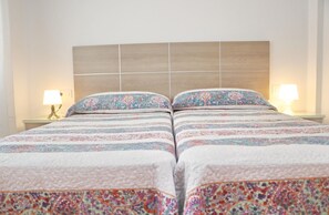 1 bedroom, bed sheets