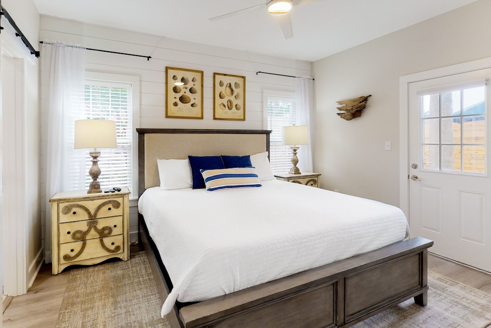 Dogfriendly home with pool, patio, & washer/dryer Seagrove Beach Vrbo