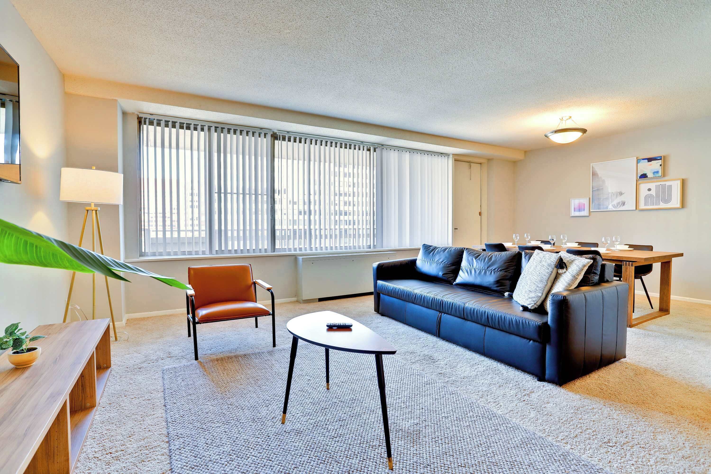 Fernseher, Kamin, Arbeitsbereiche