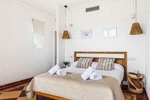 2 quartos, Wi-Fi de cortesia, roupa de cama