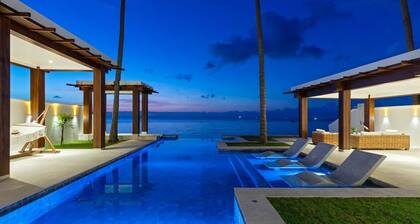 Villa Hanna Luxury Beachfront