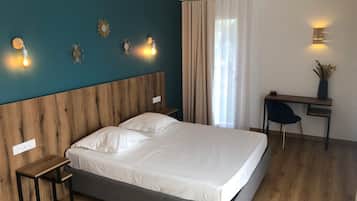 Bureau, espace de travail pour ordinateur portable