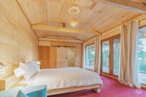 Dobbeltrom – familie, 1 soverom, ikke-røyk, hageutsikt | Minibar og sengetøy