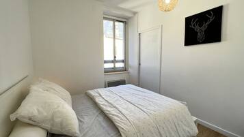 1 bedroom, iron/ironing board