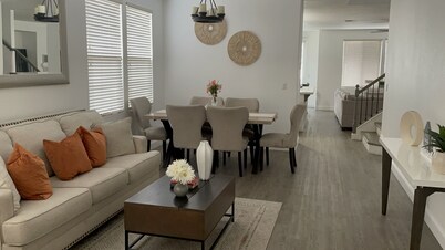 Large home in Marysville  7 min to hard Rock casino and 30 min to Sacra-Airport