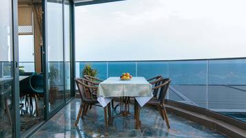 Luxury Suite, 1 Double Bed, Non Smoking, Sea View | View from room