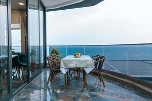 Luxury Suite, 1 Double Bed, Non Smoking, Sea View | View from room