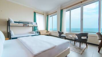 Suite Studio Familiale | Literie de qualité supérieure, minibar, bureau, chambres insonorisées