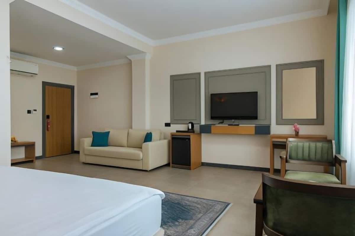 1 chambre, literie de qualité supérieure, minibar, bureau