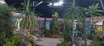 ออย์ส การ์เดน รีสอร์ท