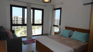 1 chambre, fer et planche Ă repasser, draps fournis